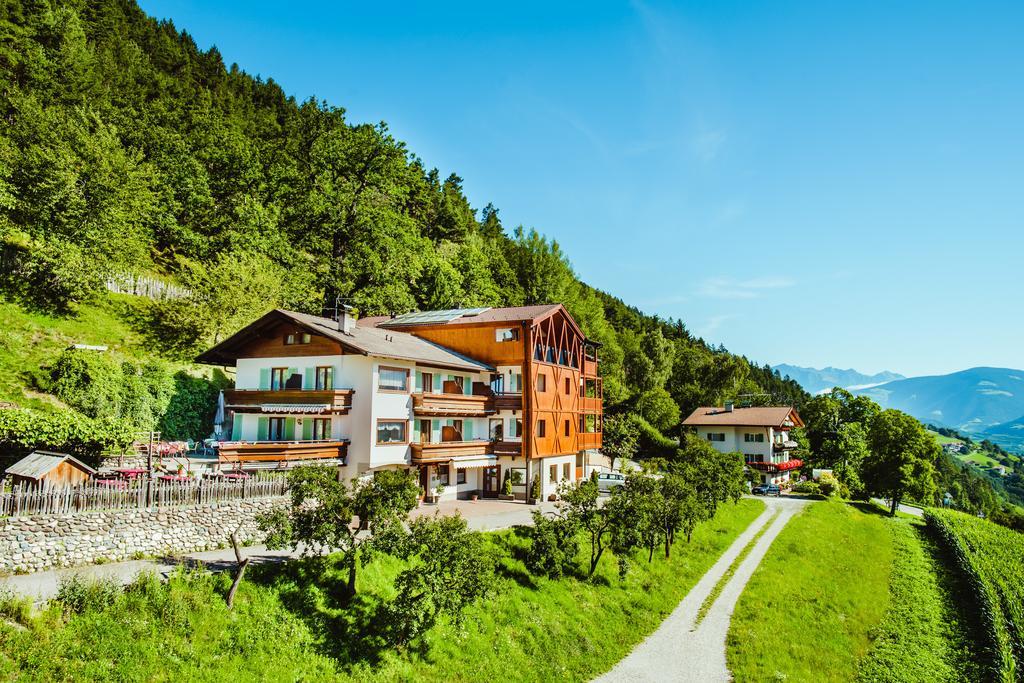 Gasthof Hotel Woehrmaurer Велтурно Екстериор снимка