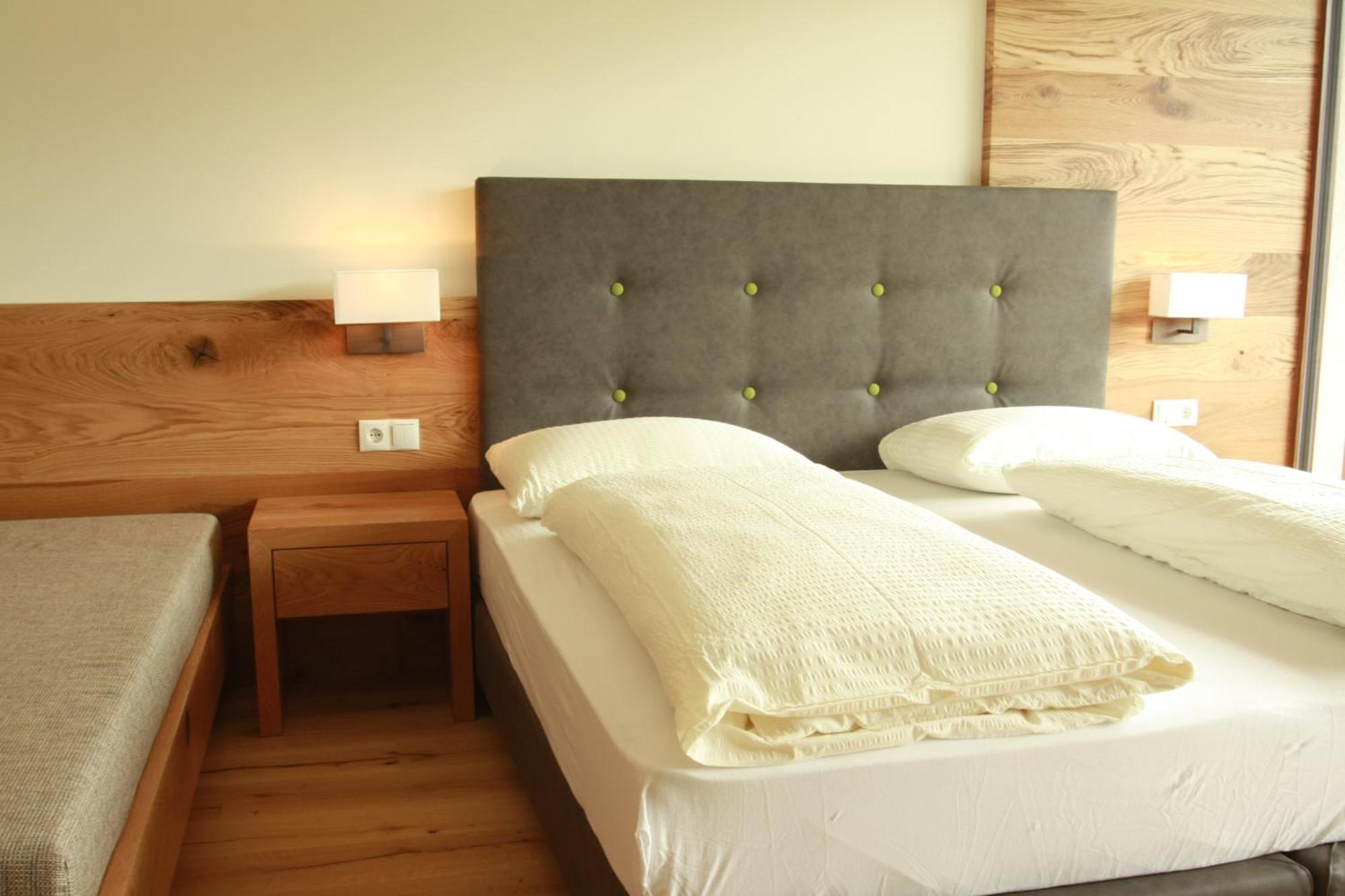Gasthof Hotel Woehrmaurer Велтурно Стая снимка